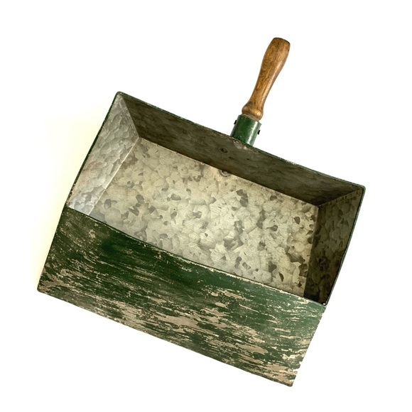 Dust Pan Holder Shabby Chic Farmhouse Home Decor - Picture 3 of 6